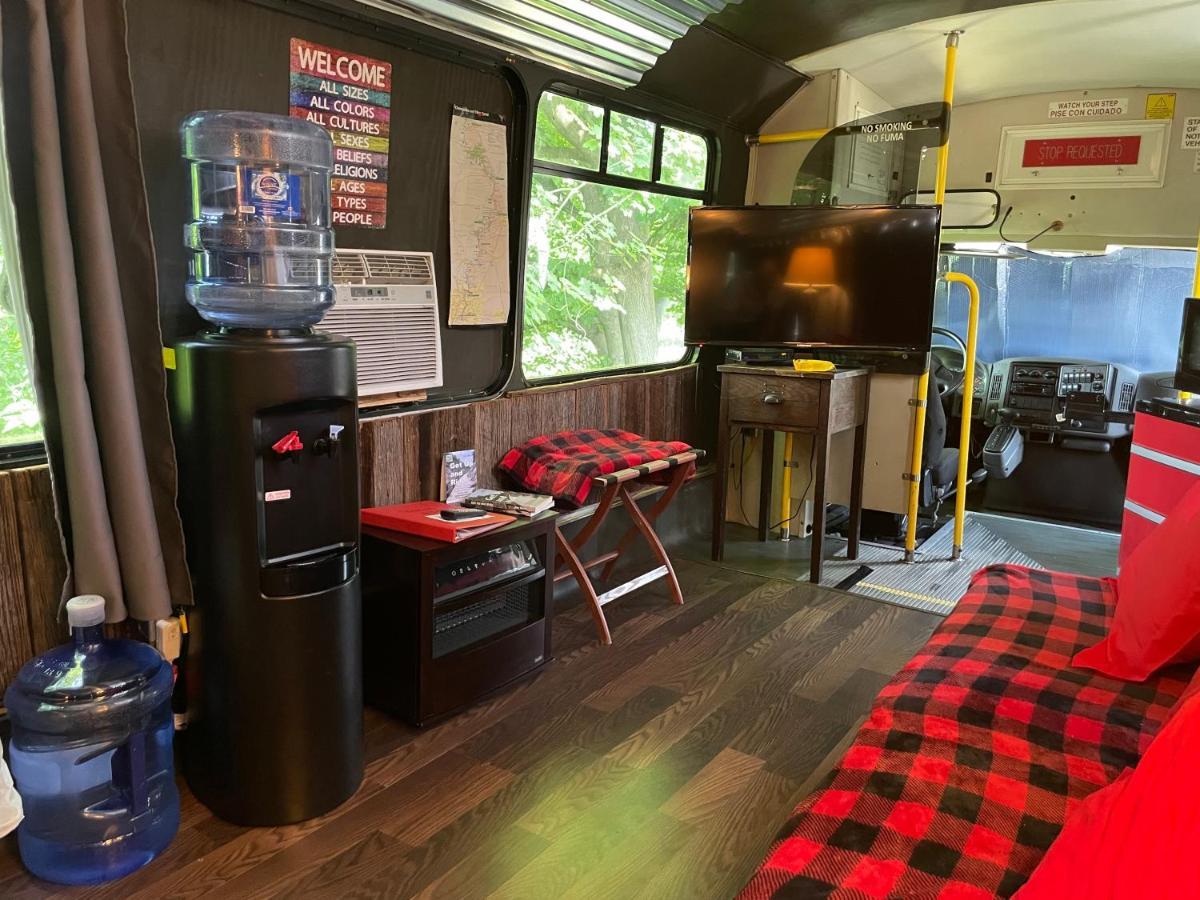 Canal Cabins Paw Paw 外观 照片