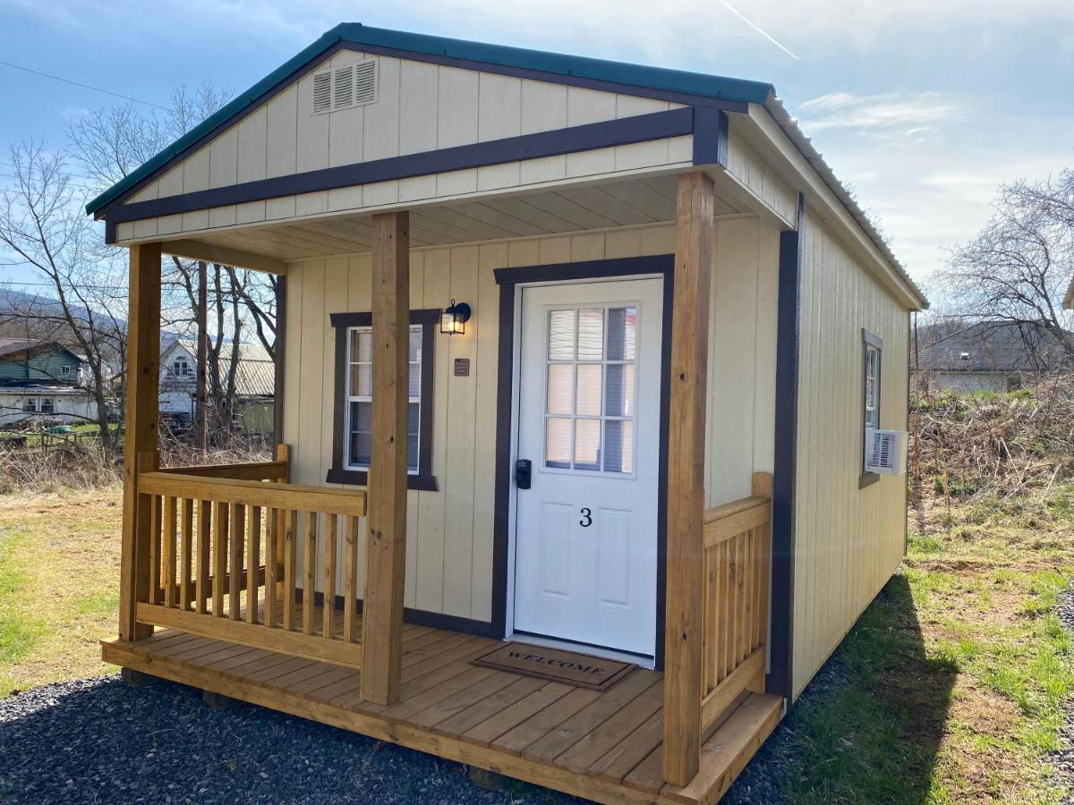 Canal Cabins Paw Paw 外观 照片